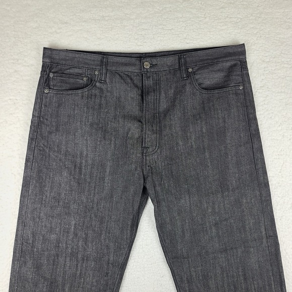 Levi's 562 Jeans Mens 40x32 Dark Gray‎ Wash Loose Taper Fits 40x30 EC - Picture 2 of 15